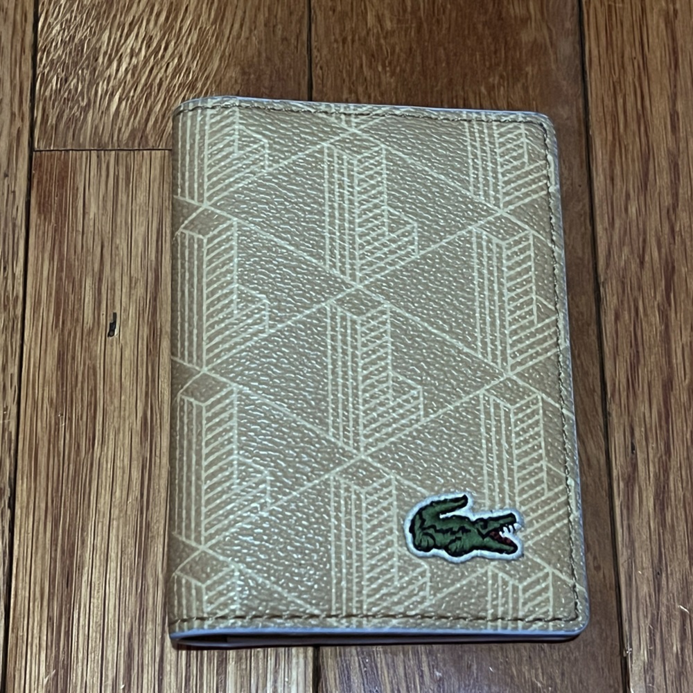 LACOSTE MEN’S THE BLEND MONOGRAM PRINT CARD HOLDER
